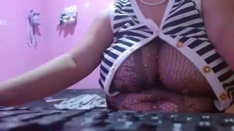 kitty online show from September 18, 8:07 pm