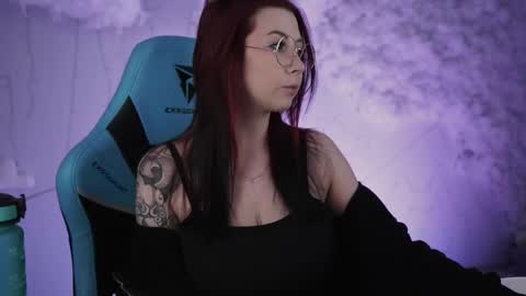 little girl who is always rightLisa online show from March 4, 2:06 am