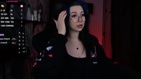 little girl who is always rightLisa online show from December 16, 1:44 am