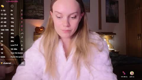Snapshot of wet_lana chatting on October 21, 7:29 pm Lana online show from October 21, 7:29 pm