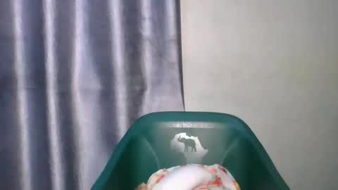 wetfatpussy_ online show from February 19, 7:35 pm