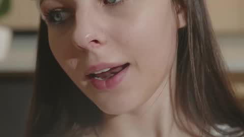 Naomi online show from December 1, 2:37 am