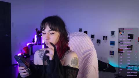 iggy iggz online show from February 19, 5:40 am