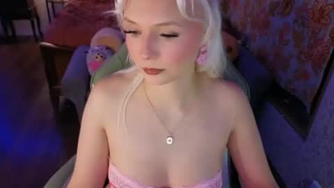 Daisy online show from May 31, 5:46 am