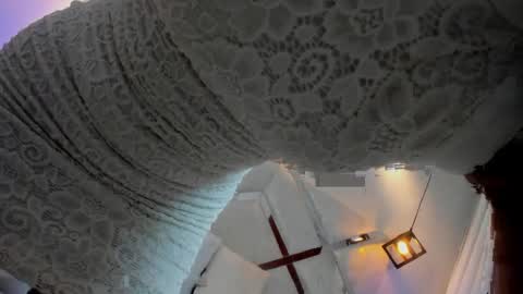 Kitty online show from April 4, 8:29 pm