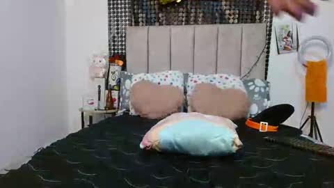 Only wilsonsiara01 online show from October 25, 4:09 am