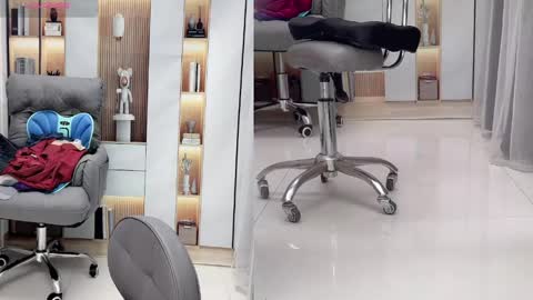 CN WEIWEI online show from April 16, 12:11 am