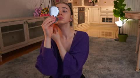 Lillian online show from April 16, 3:18 am