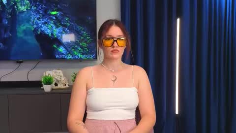 May online show from October 3, 7:30 pm