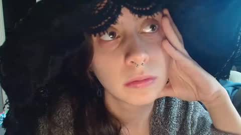 witchbitchmommy online show from March 23, 4:46 pm