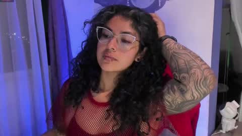     Luna Violeta  A r t i s t  online show from November 30, 1:10 am