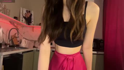 Snapshot of withlovebella chatting on February 9, 10:20 am Isobelle online show from February 9, 10:20 am