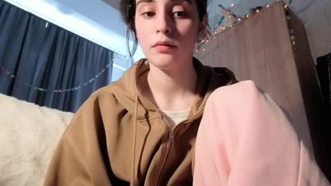 Stia online show from February 3, 12:32 pm