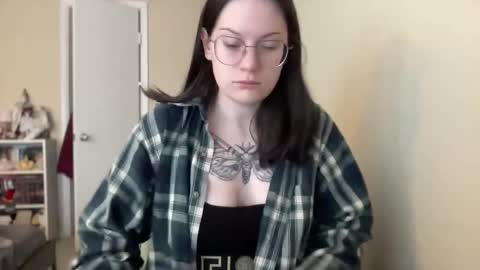 Lucina online show from January 6, 3:29 pm