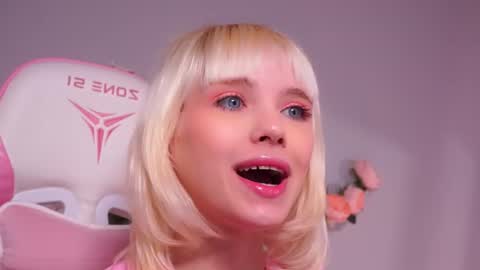 wow_angel online show from July 10, 6:14 am