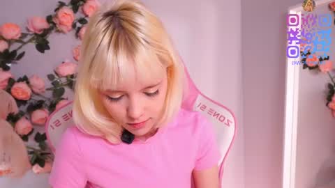 wow_angel online show from July 12, 6:25 am