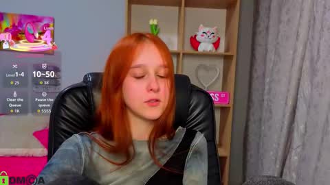 wow_emma_ online show from March 24, 2:11 pm