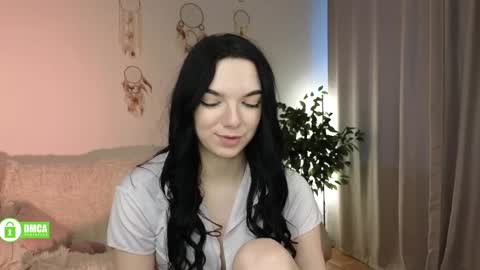 Evelin online show from April 1, 4:15 pm