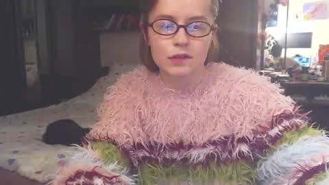 Rebecy online show from December 16, 6:58 pm