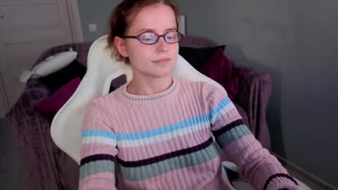 Rebecy online show from September 21, 1:54 pm