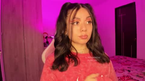     s  s      s   online show from March 1, 12:32 am