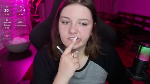 LOVE NERDS ONLY online show from July 14, 2:05 am