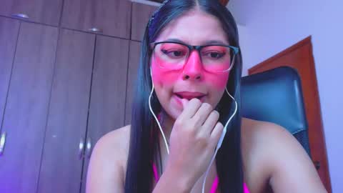 XALLYSONX online show from March 15, 12:51 pm