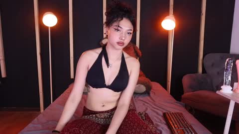 xami online show from February 4, 1:48 pm