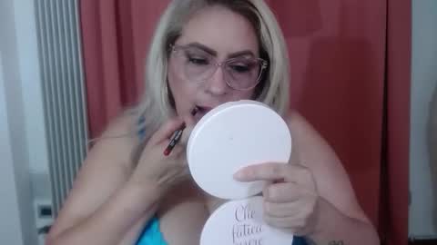 Elena online show from June 4, 9:36 am