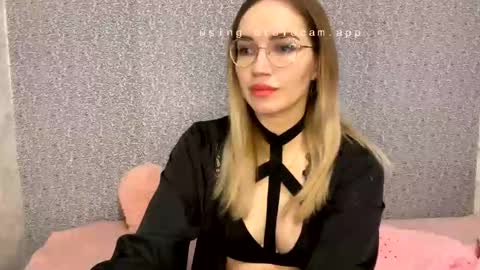 Helen online show from December 20, 1:31 am