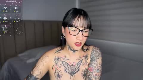 xisisxx online show from March 10, 9:41 pm