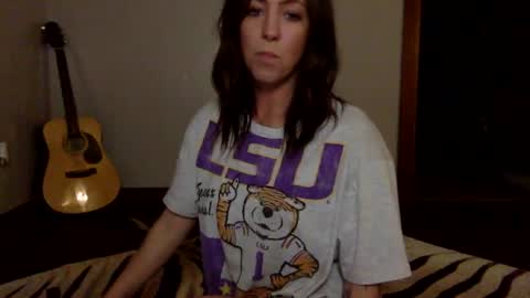 xLacyy online show from September 26, 4:32 am