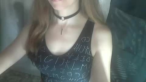 xlorax77703 online show from November 5, 7:57 am