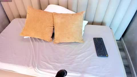 Xolara  online show from April 15, 10:49 am