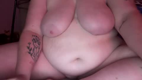 xopeachybaby online show from February 7, 9:35 am