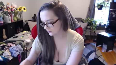 xqueenkendrax online show from June 1, 10:54 pm