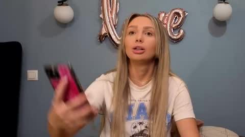 AnnaMaee online show from February 28, 9:12 pm