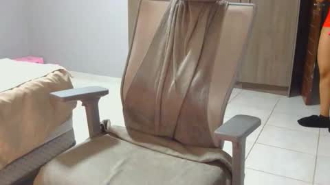 spykeXtee online show from September 27, 3:03 am