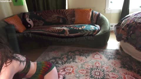 Sunny Daze online show from February 2, 7:57 pm