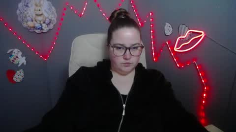 xx daniella xx online show from April 8, 6:59 am