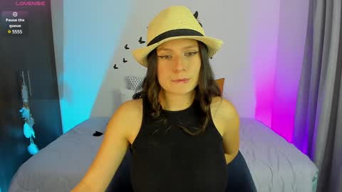 Amelie online show from December 3, 7:44 pm