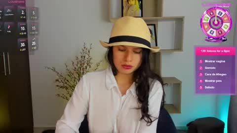 Amelie online show from March 5, 4:57 pm