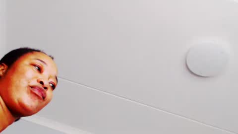 Xxamor online show from December 13, 11:45 am