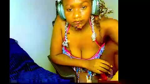 xxfleurlove online show from October 18, 6:21 pm