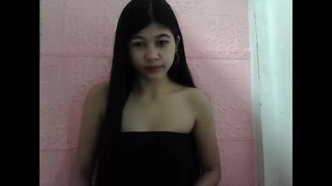 Snapshot of xxhoneylet06 chatting on October 26, 2:07 am xxhoneylet06 online show from October 26, 2:07 am