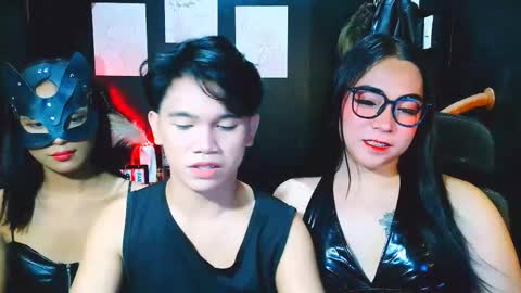 xxirene online show from March 2, 7:15 am