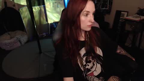 Lilith online show from February 2, 3:27 am