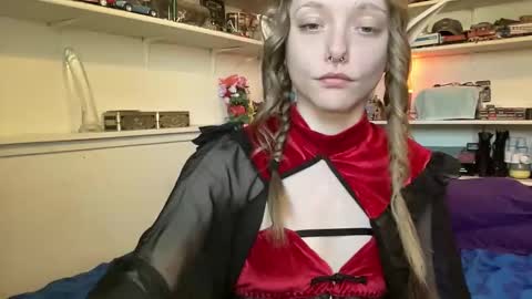 Snapshot of xxloveanastasia chatting on October 29, 6:10 pm LoveAnastasia online show from October 29, 6:10 pm