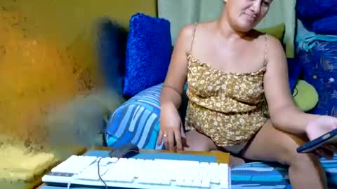 xxloveheart online show from March 24, 10:15 pm