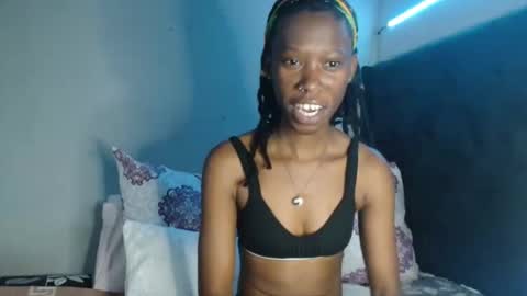 xxsexytalia28 online show from February 21, 9:21 am